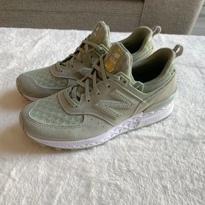 New Balance 574 Sneaker, Silver Mint